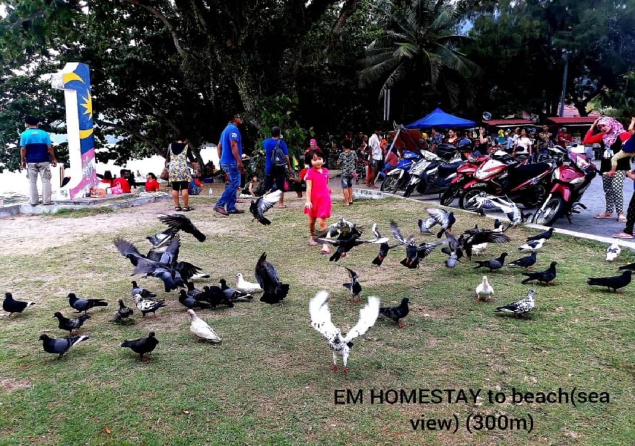 Em Homestay Pekan Pangkor Exterior photo